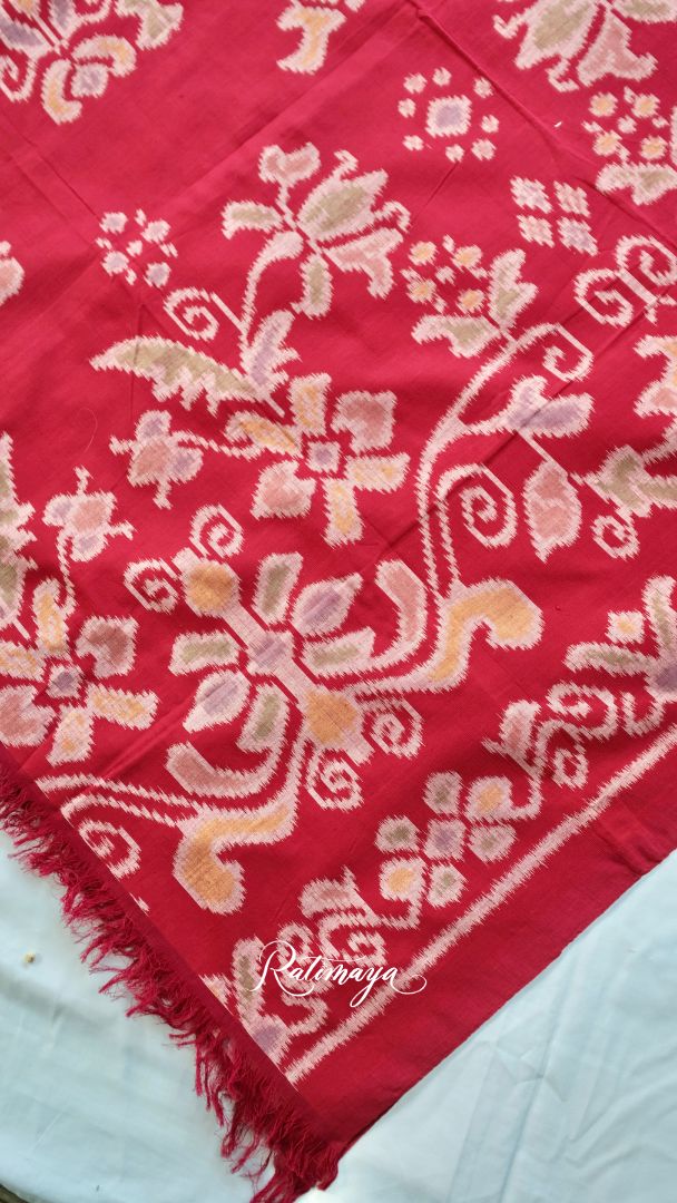 Maroon Endek Bali – Ratimaya