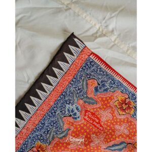 Podhek Hand-drawn Batik with Burung Lung Lungan motif