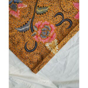 Hand-drawn Batik with Lung-lungan motif