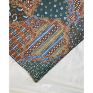 Hand-drawn Batik with Sekar Jagad motif