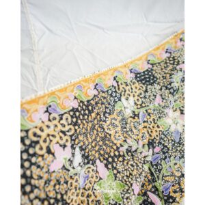 Hand-drawn Batik with Bunga Kontemporer motif