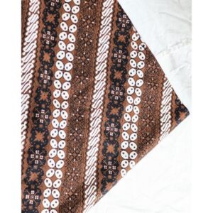 Hand-drawn Combination Batik Lereng: Parang Nitik Kawung