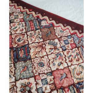Hand-drawn Batik Gentongan with Wajik motif